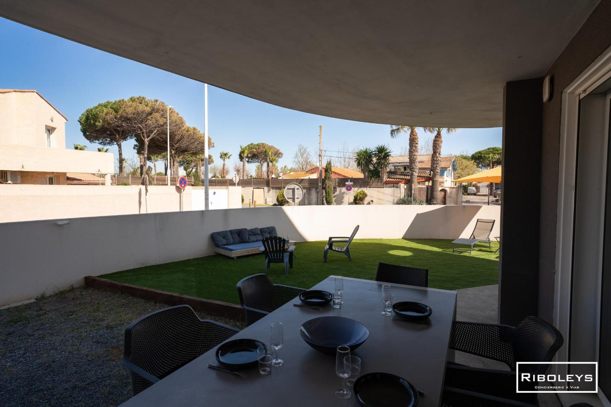 Grand T3 Neuf Climatise Avec Wifi A 100M De La Plage Vias Kültér fotó